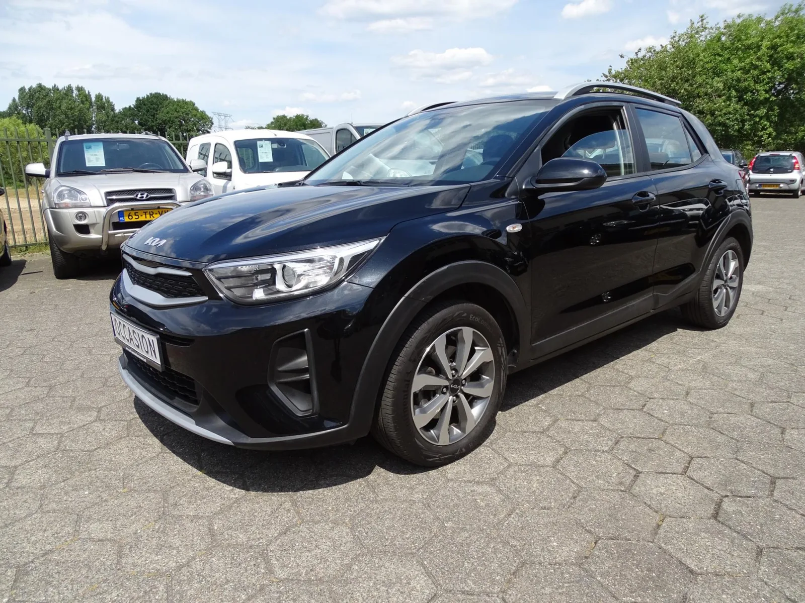 Kia Stonic (2022) — foto 1