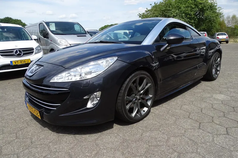 Peugeot RCZ (2011)