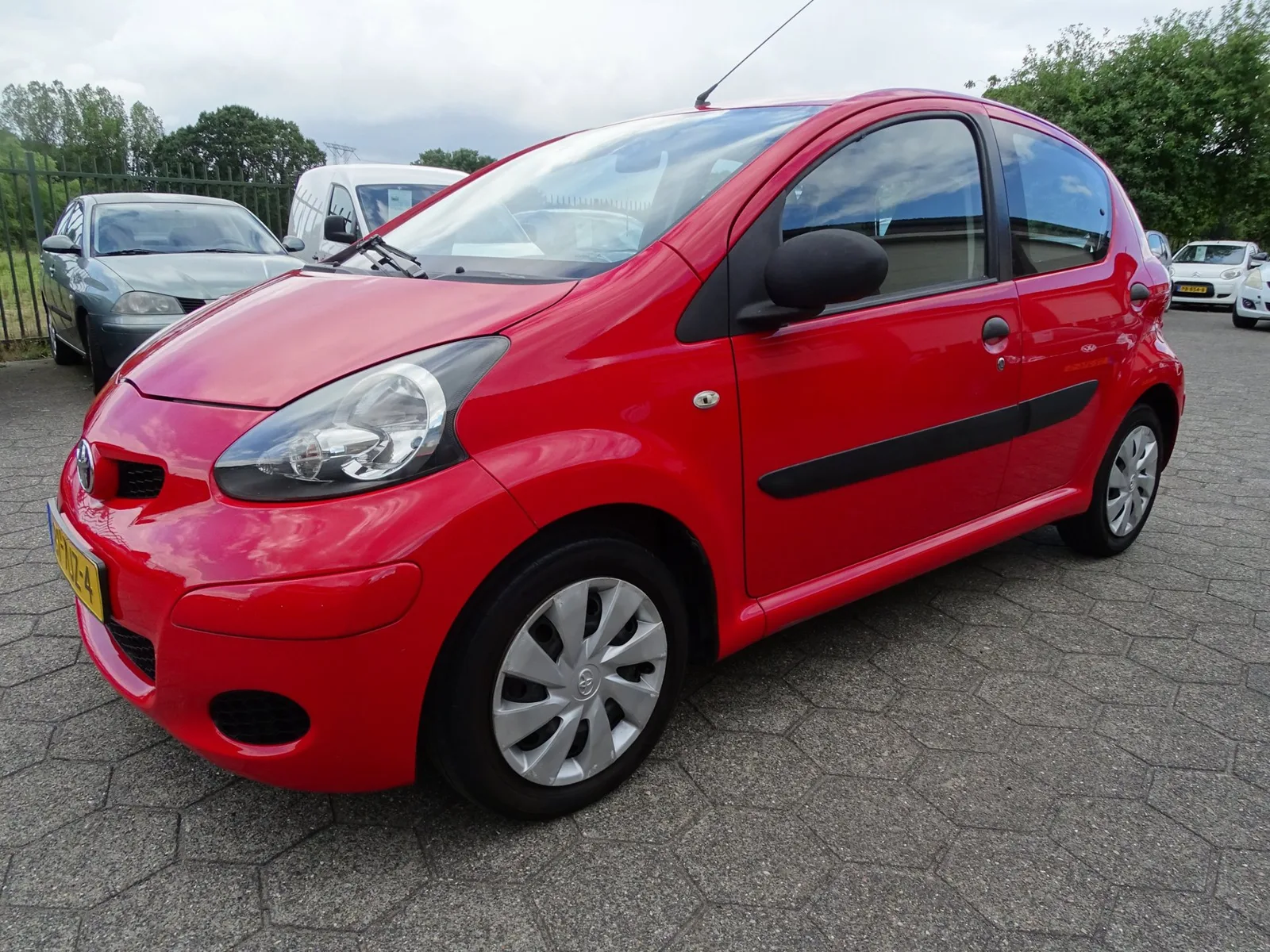 Toyota Aygo (2010) — foto 1