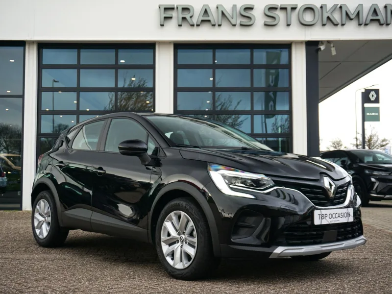 Renault Captur (2023) — foto 1