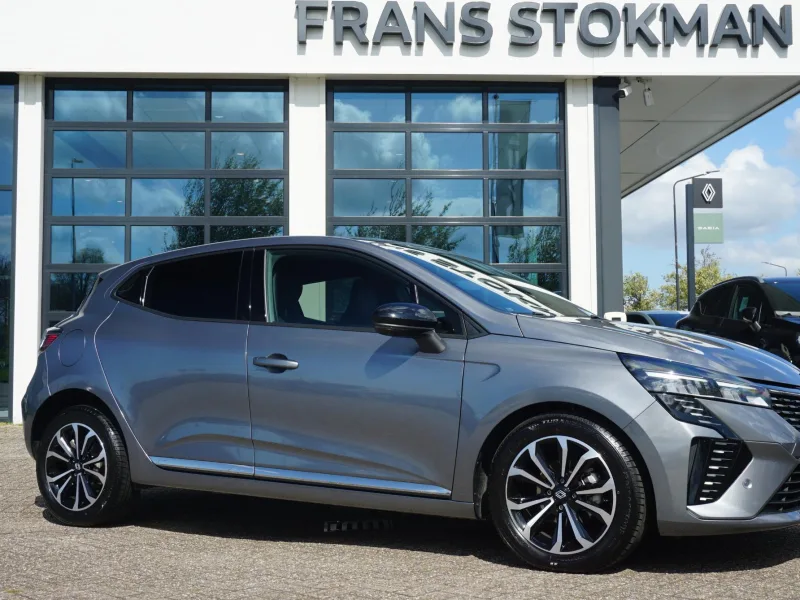 Renault Clio (2025) — foto 1