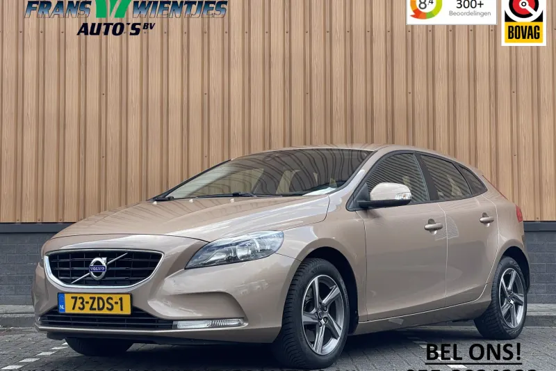 Volvo V40 (2012)