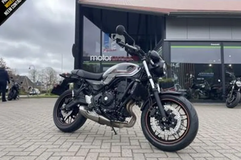 Kawasaki Z 650 RS (2022)