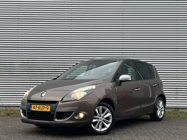 Renault Scénic (2010) — foto 1