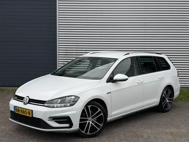 Volkswagen Golf (2017) — foto 1