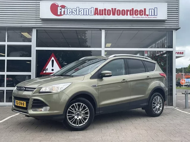 Ford Kuga (2014) — foto 1