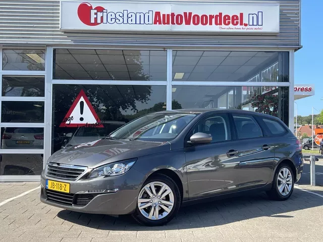 Peugeot 308 (2016) — foto 1