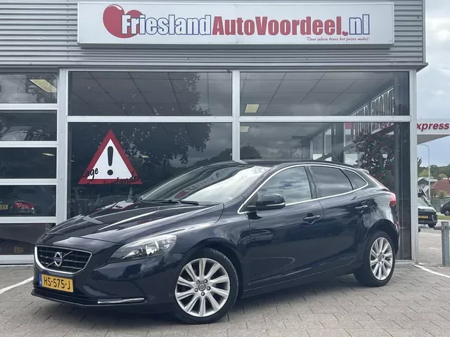 Volvo V40 (2015) — foto 1