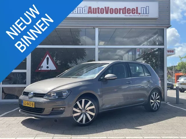 Volkswagen Golf (2015) — foto 1