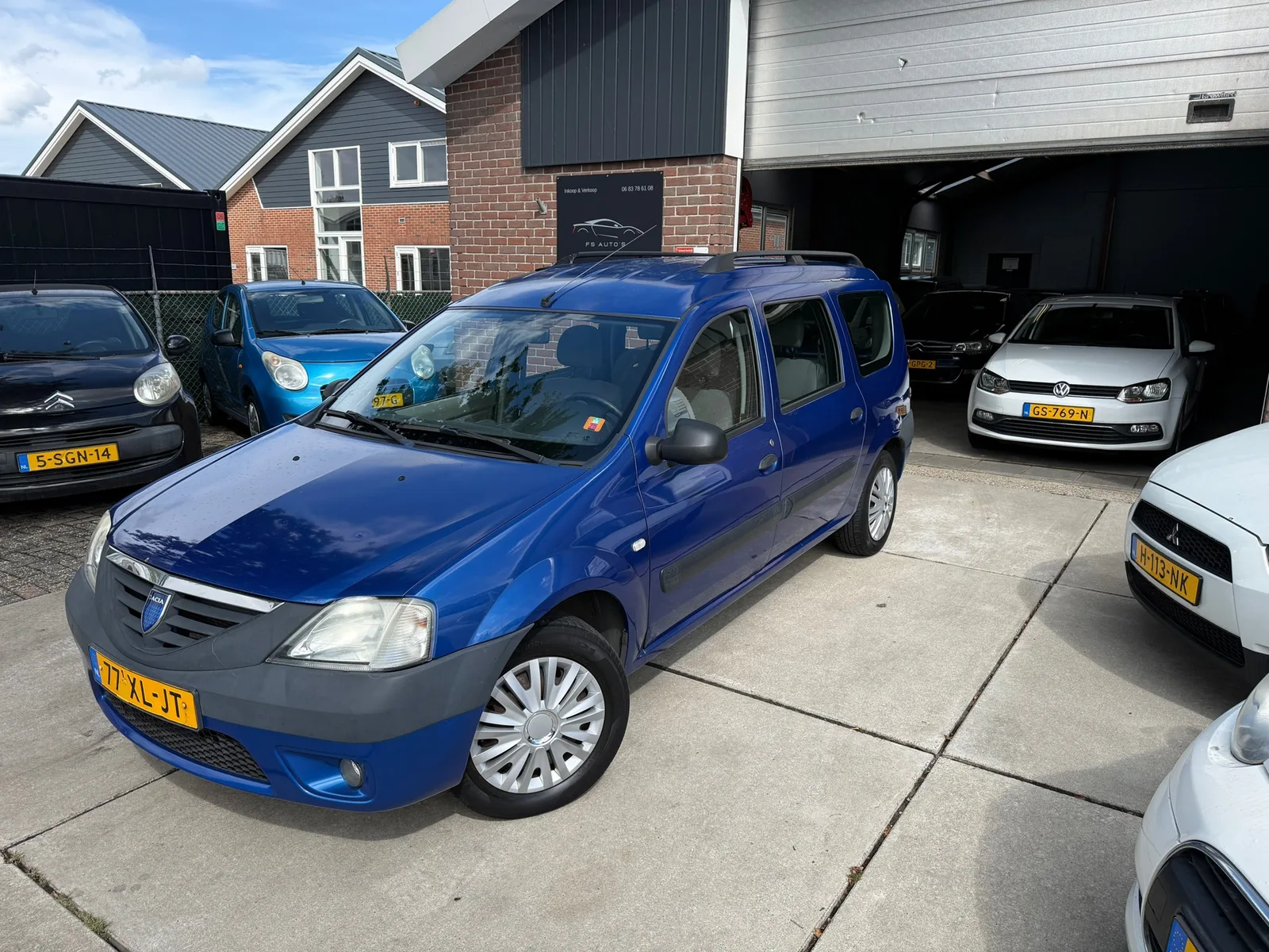 Dacia Logan MCV (2007) — foto 1