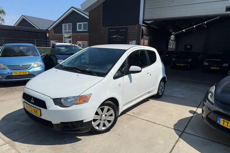 Mitsubishi Colt (2012)