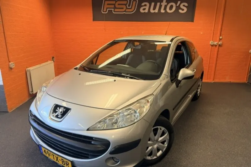 Peugeot 207 (2007)