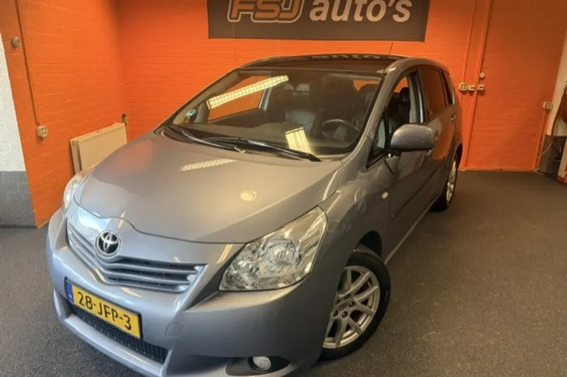 Toyota Verso (2009)