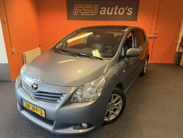 Toyota Verso (2009) — foto 1