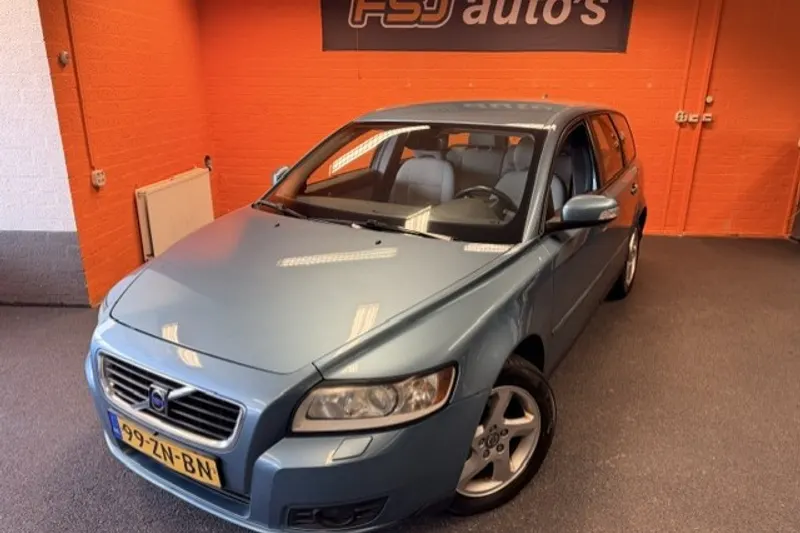 Volvo V50 (2008)
