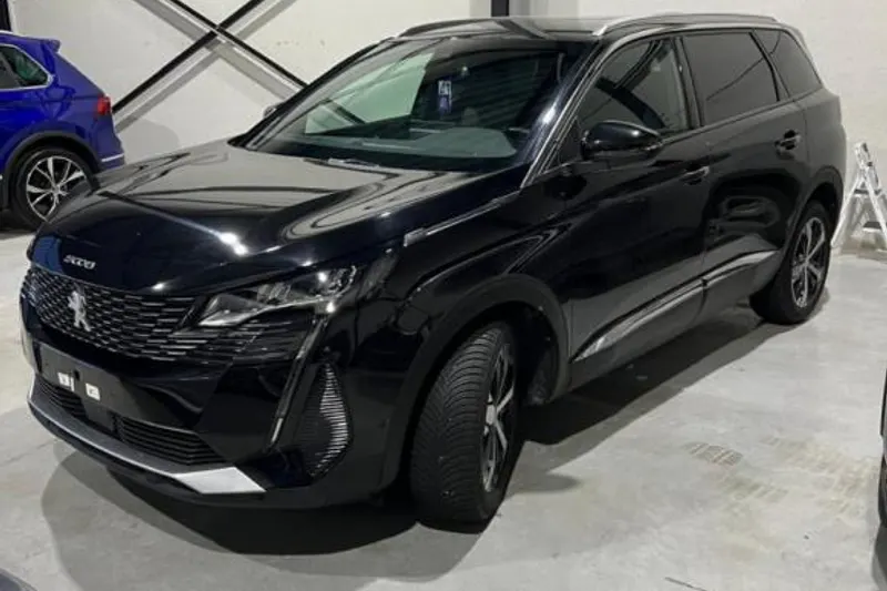Peugeot 5008 (0)