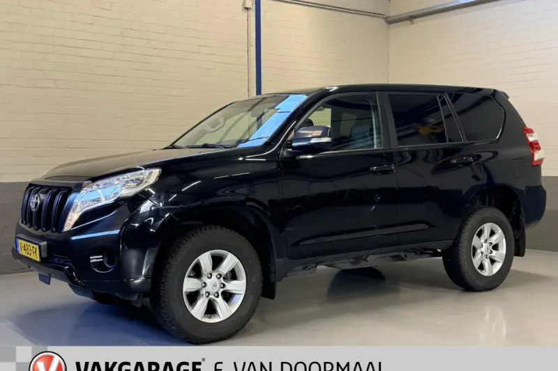 Toyota Land Cruiser (2017)
