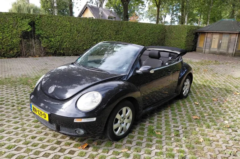 Volkswagen New Beetle (2008)