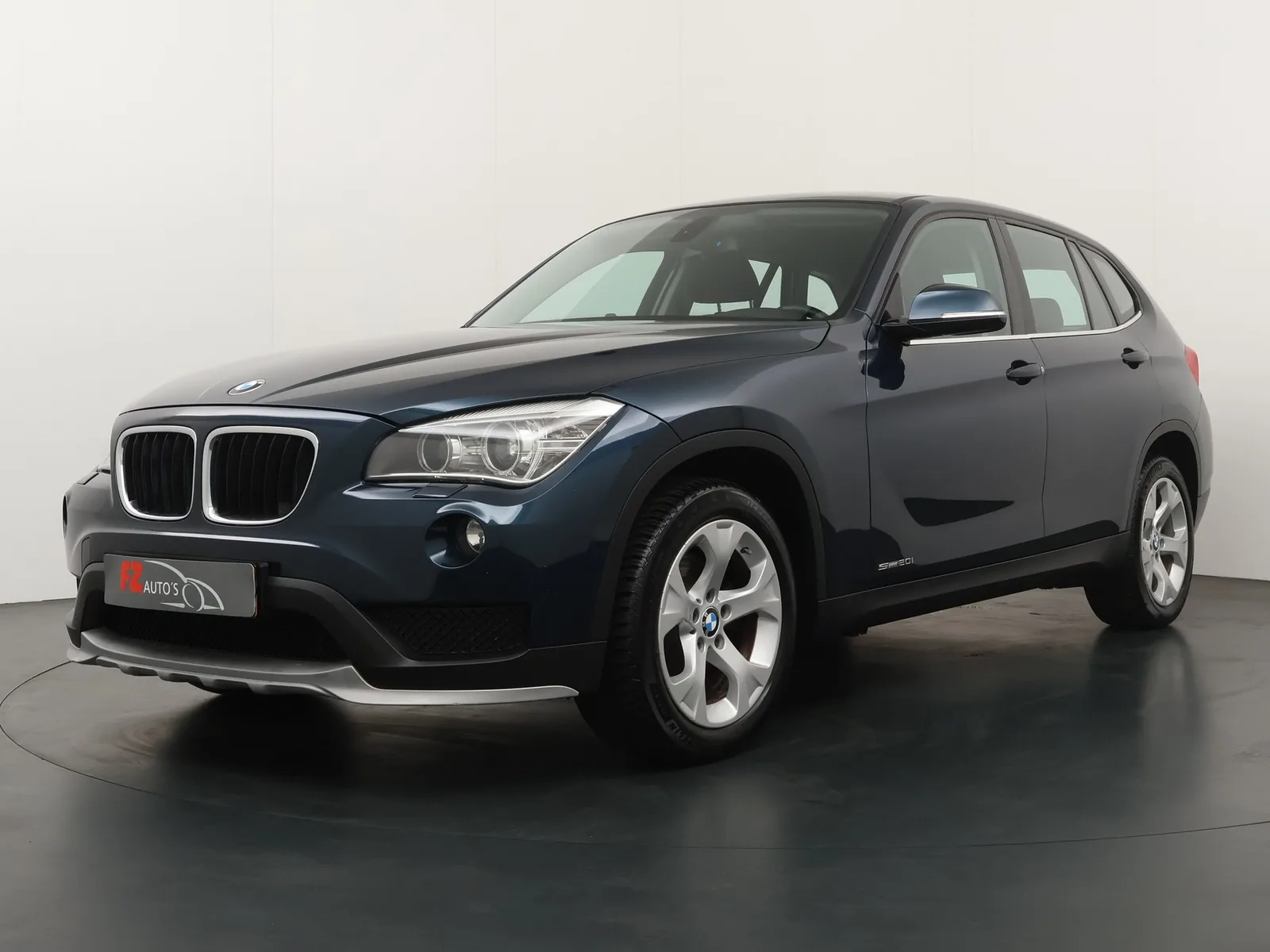 BMW X1 (2014) — foto 1