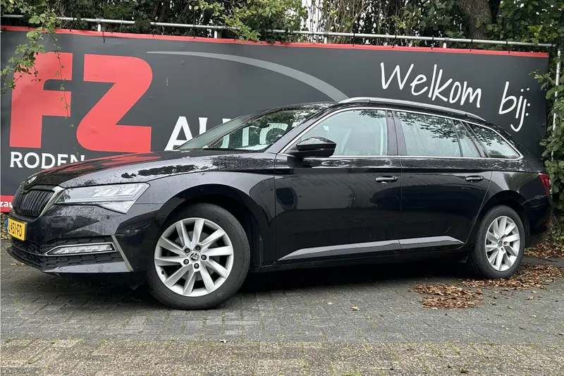 Škoda Superb (2021)