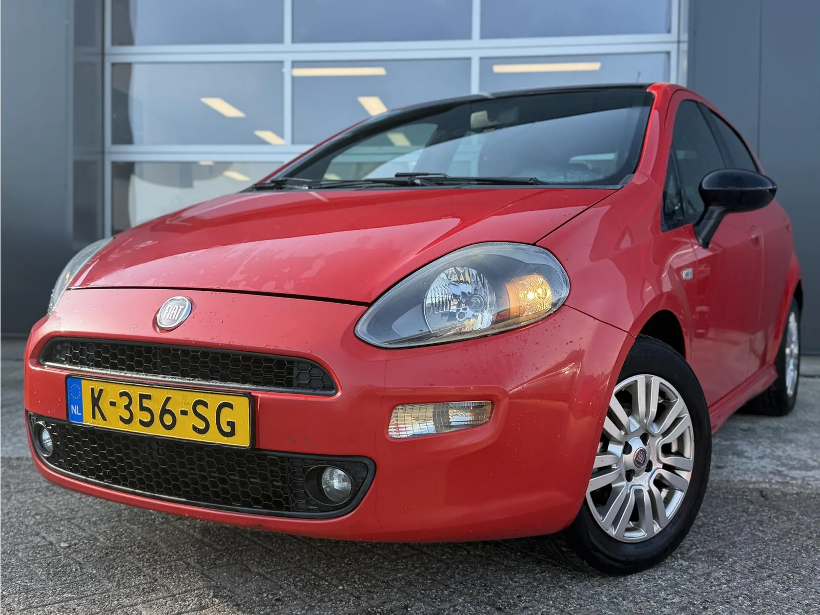 Fiat Punto (2014) — foto 1