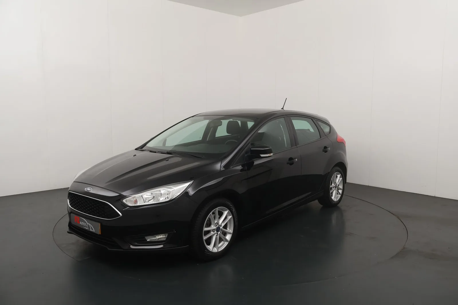 Ford Focus (2018) — foto 1