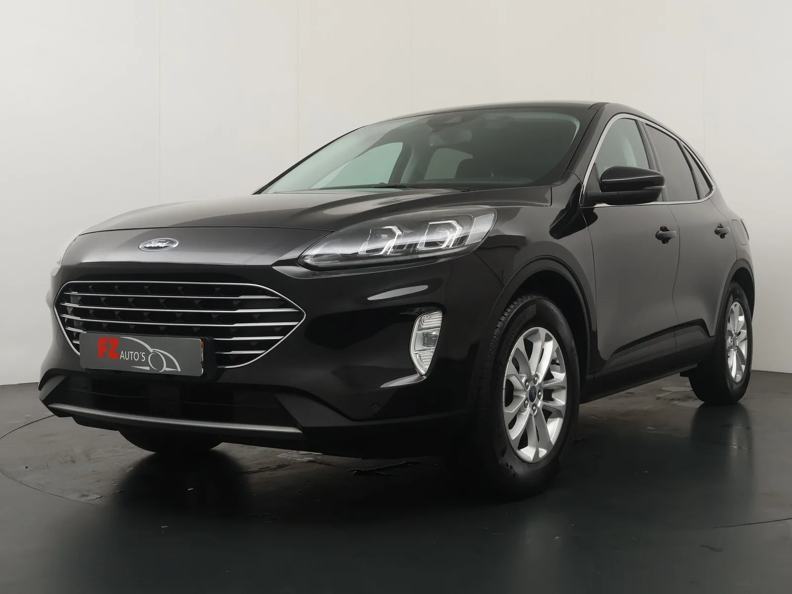 Ford Kuga (2020) — foto 1