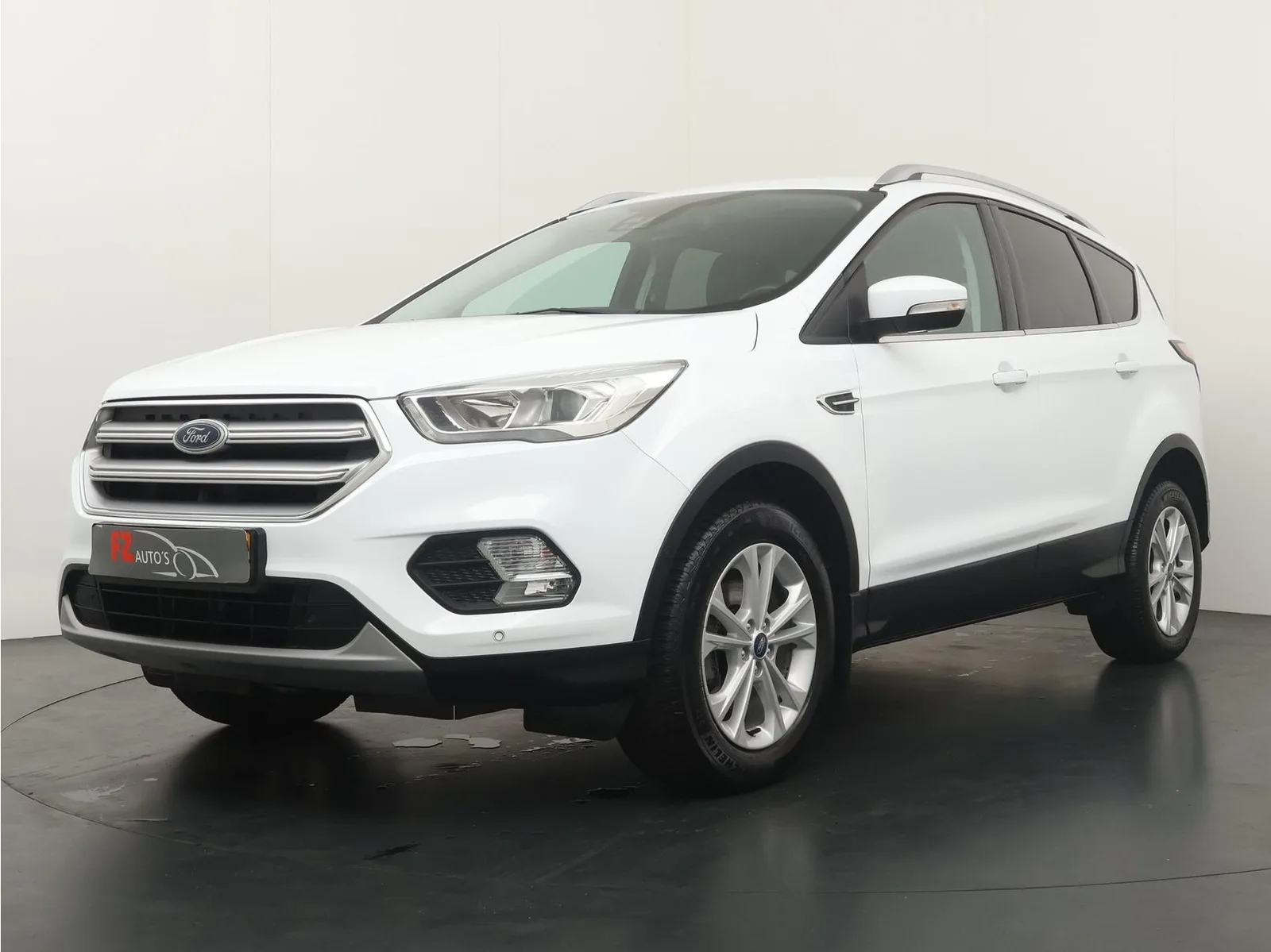 Ford Kuga (2018) — foto 1