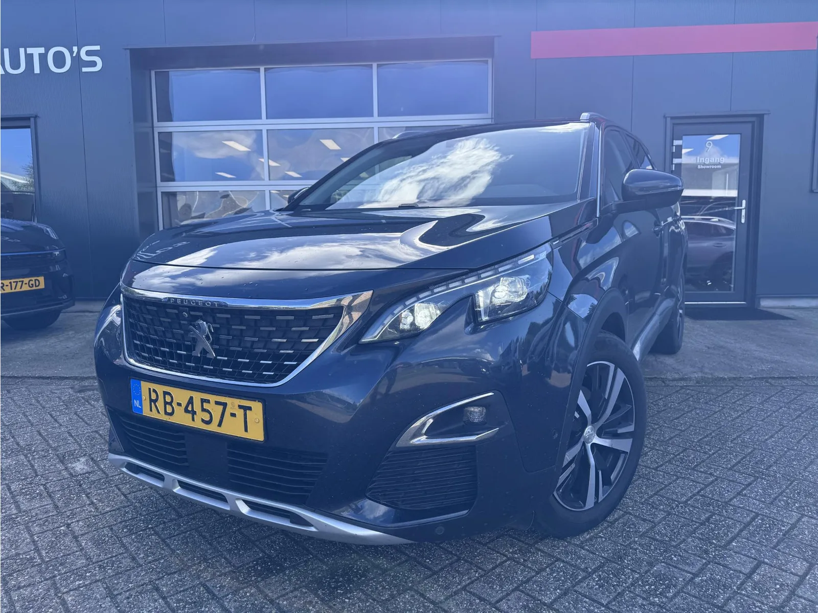 Peugeot 5008 (2017) — foto 1