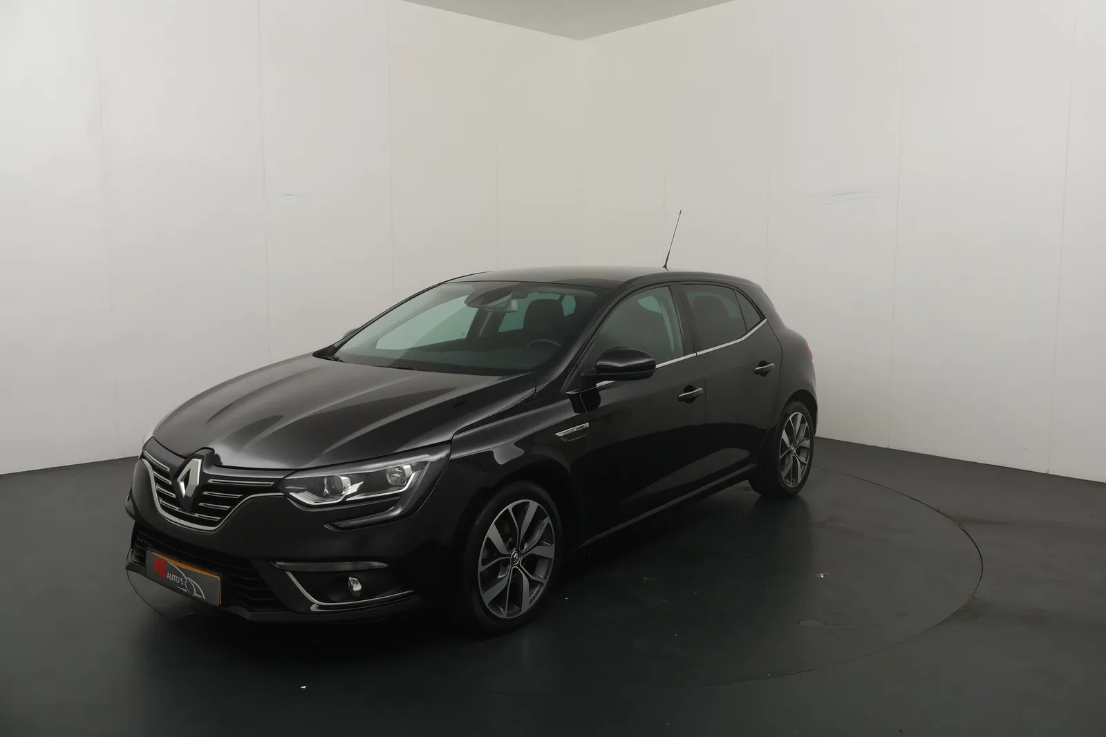 Renault Mégane (2017) — foto 1