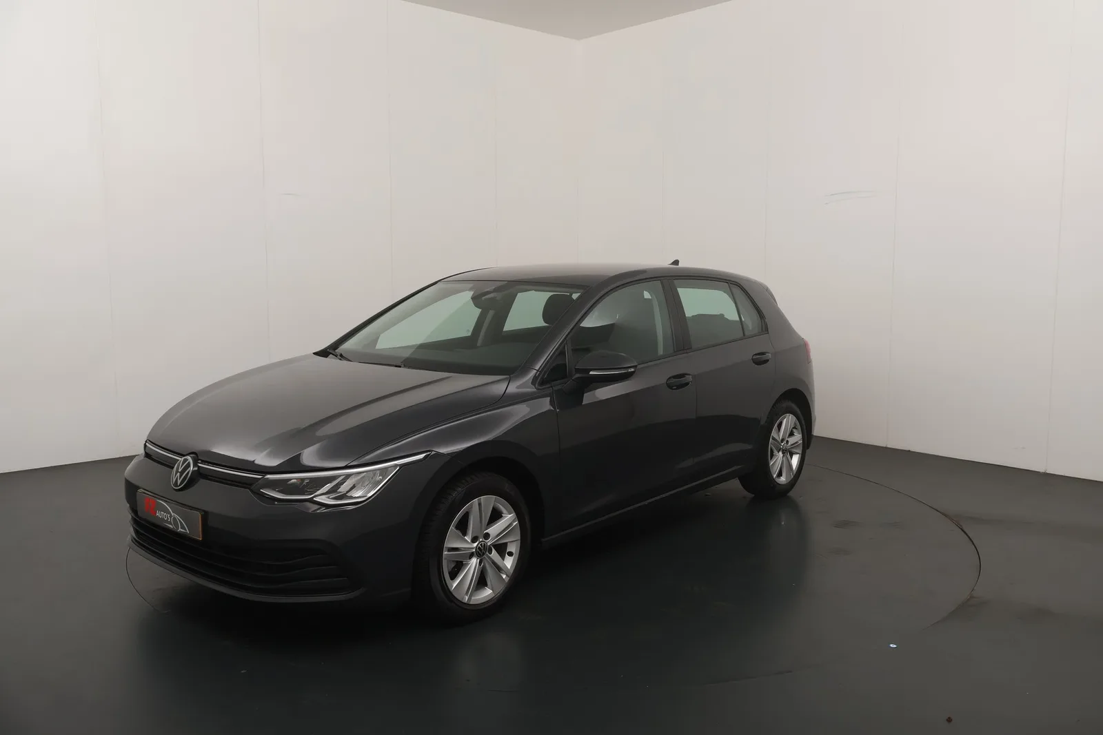 Volkswagen Golf (2024) — foto 1