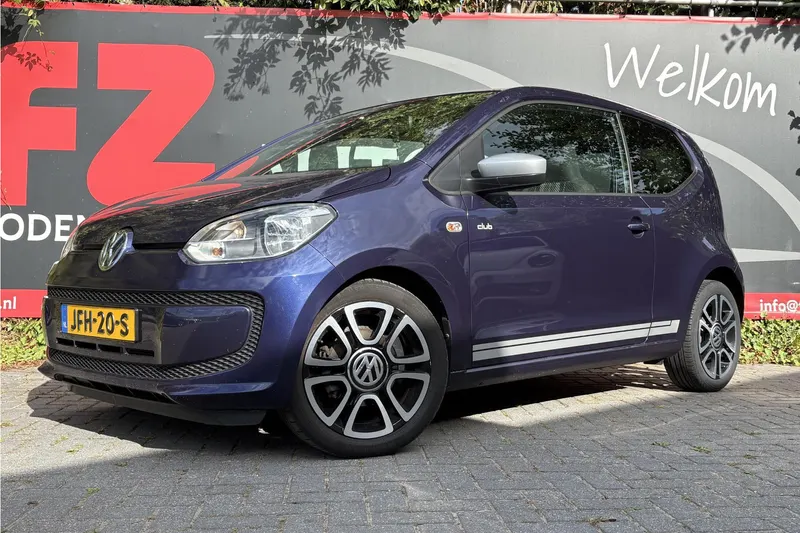 Volkswagen Up! (2016)