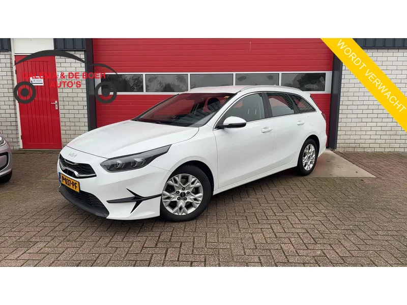 Kia Ceed (2022) — foto 1