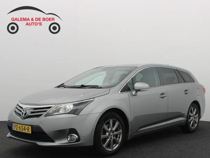 Toyota Avensis (2012) — foto 1