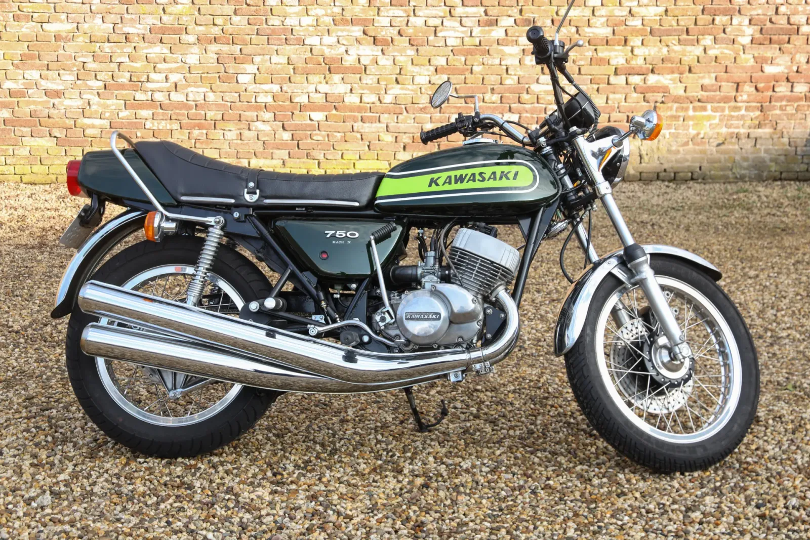 Kawasaki 750 Mach IV (1975) — foto 1