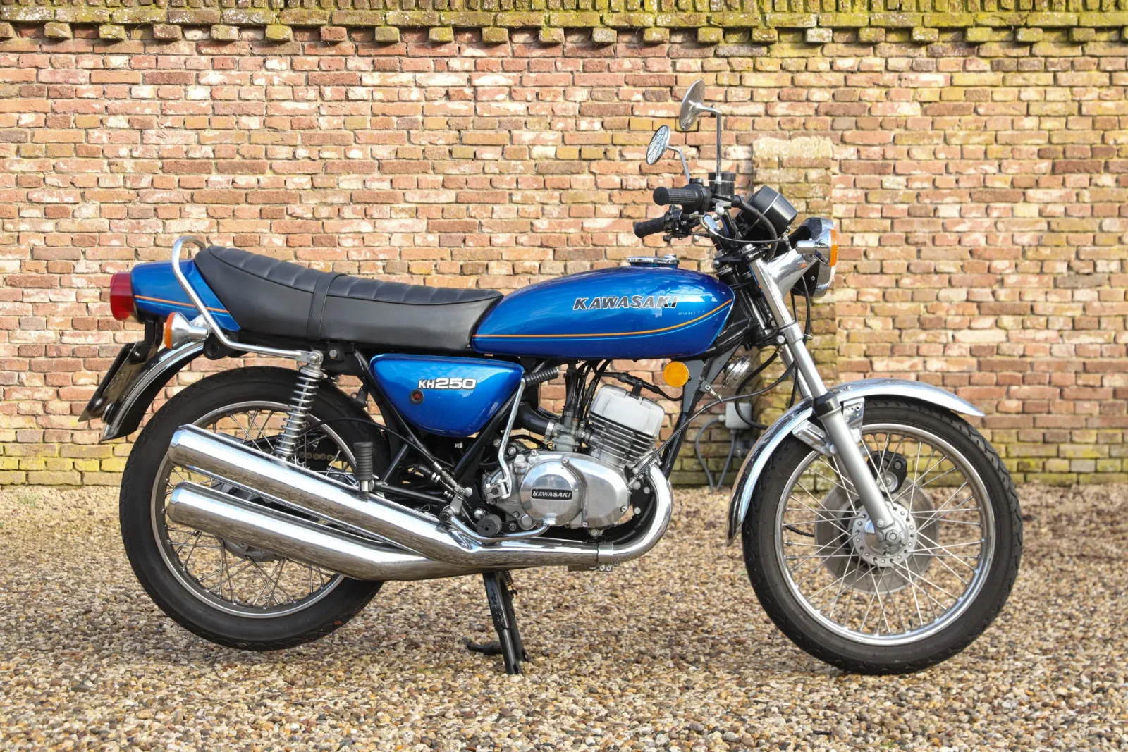 Kawasaki KH 250 (1977) — foto 1