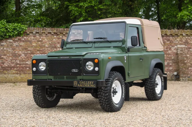 Land Rover 90 (1990)