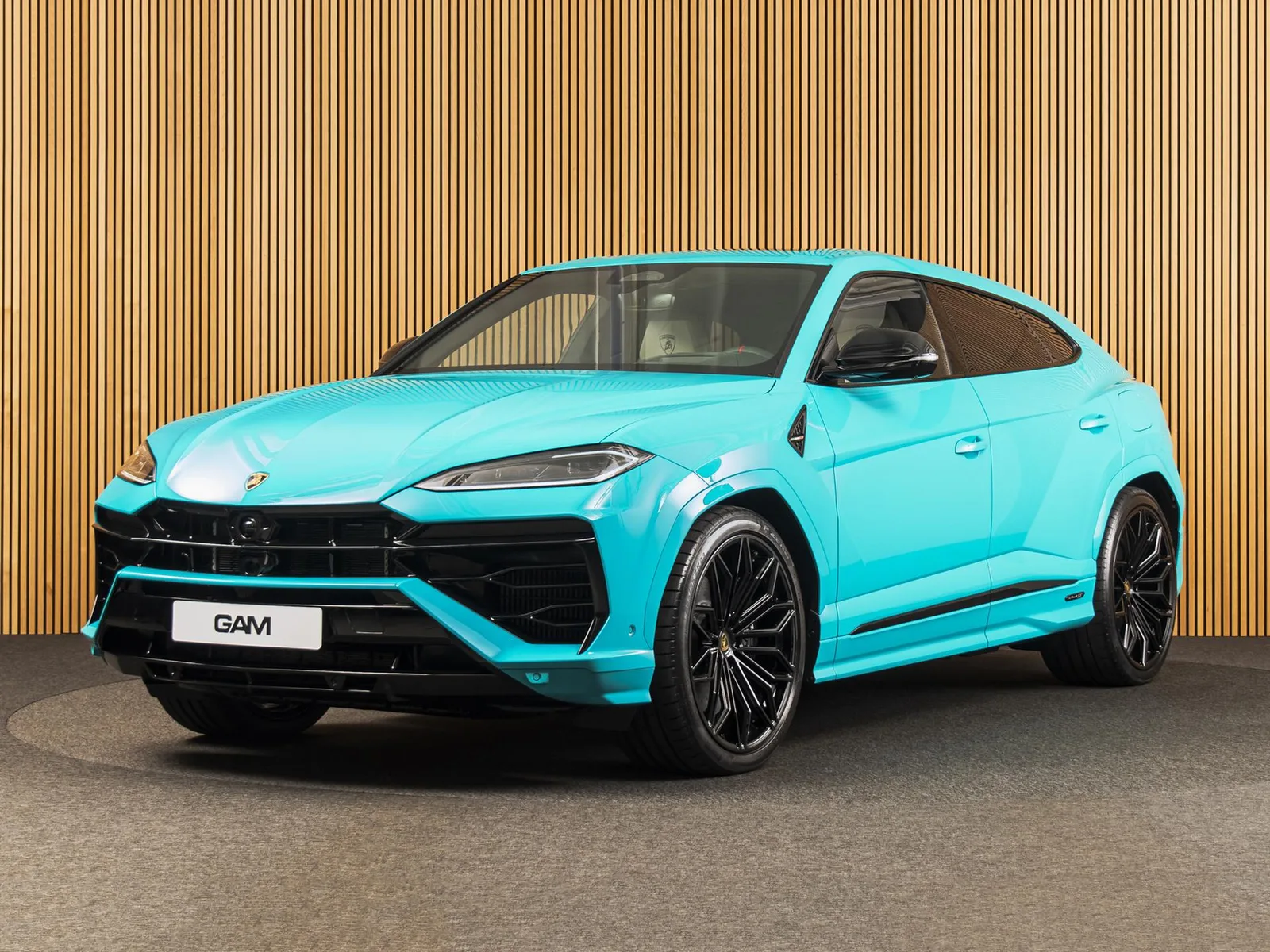 Lamborghini Urus (2026) — foto 1