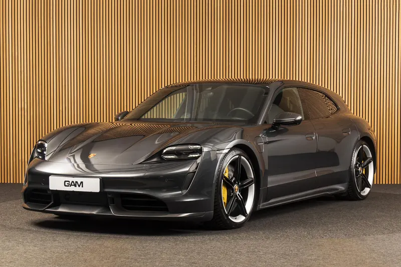 Porsche Taycan (2022)