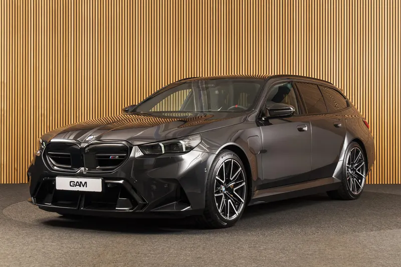 BMW M5 (2025)