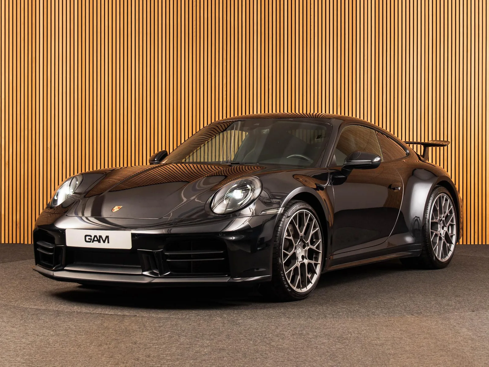 Porsche 911 (2024) — foto 1