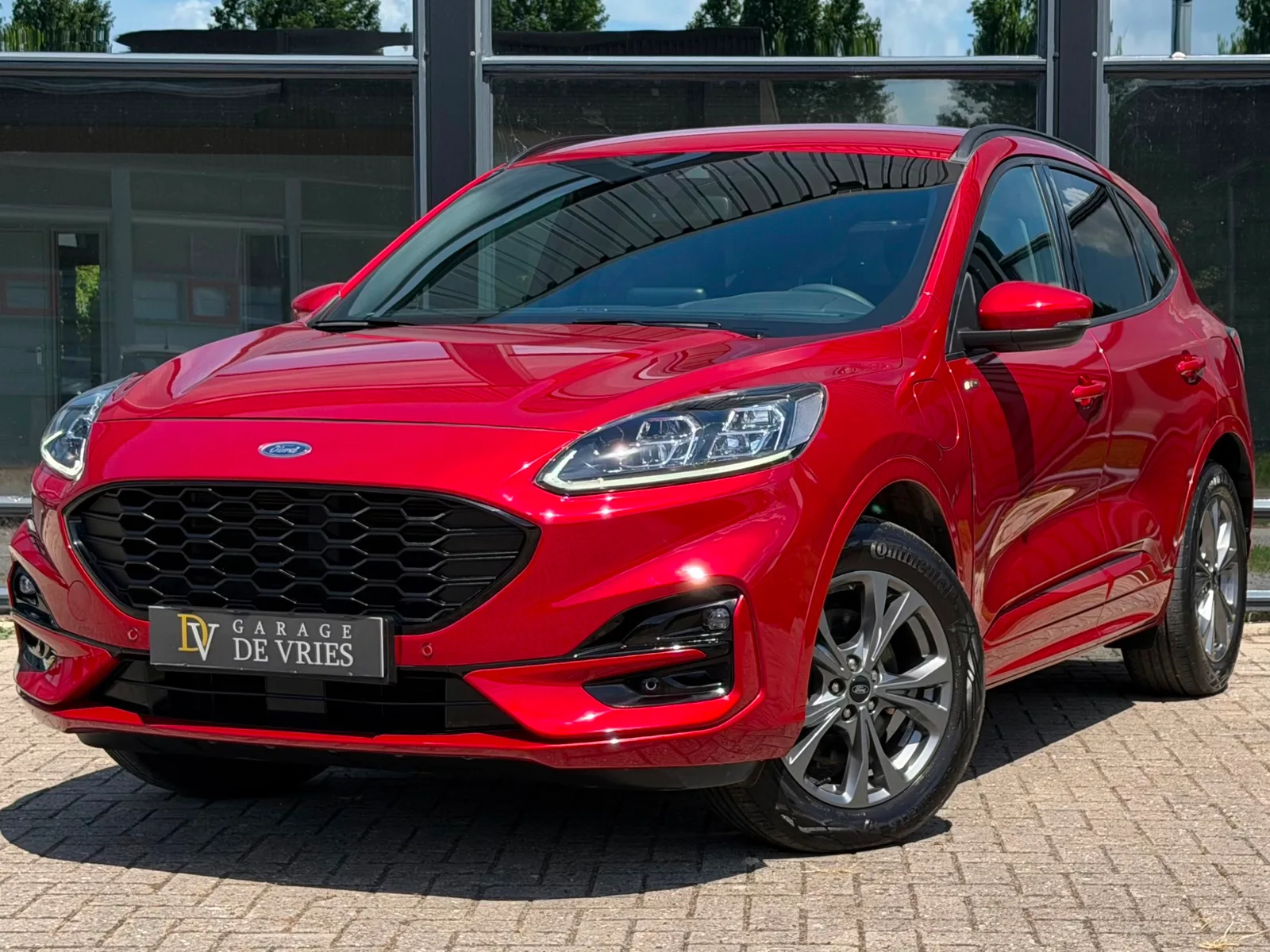 Ford Kuga (2021) — foto 1