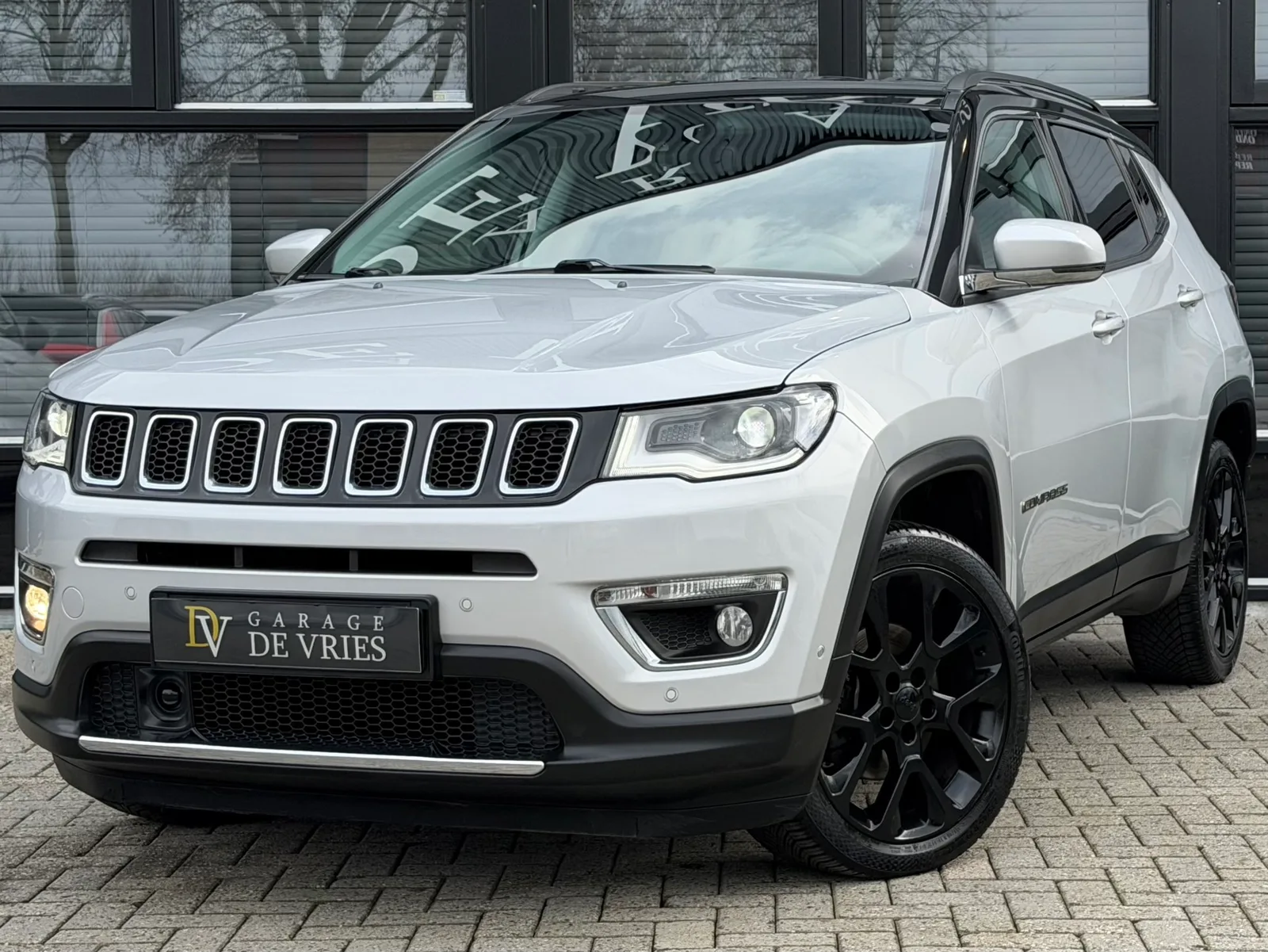 Jeep Compass (2020) — foto 1