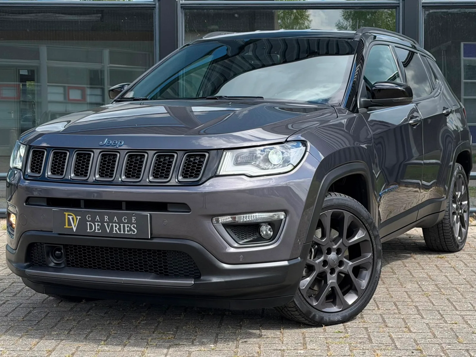 Jeep Compass (2020) — foto 1