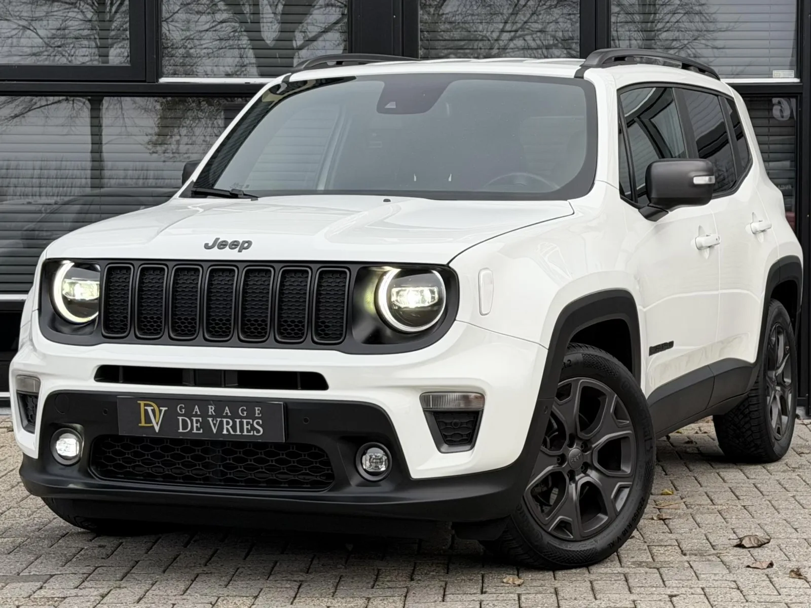 Jeep Renegade (2021) — foto 1