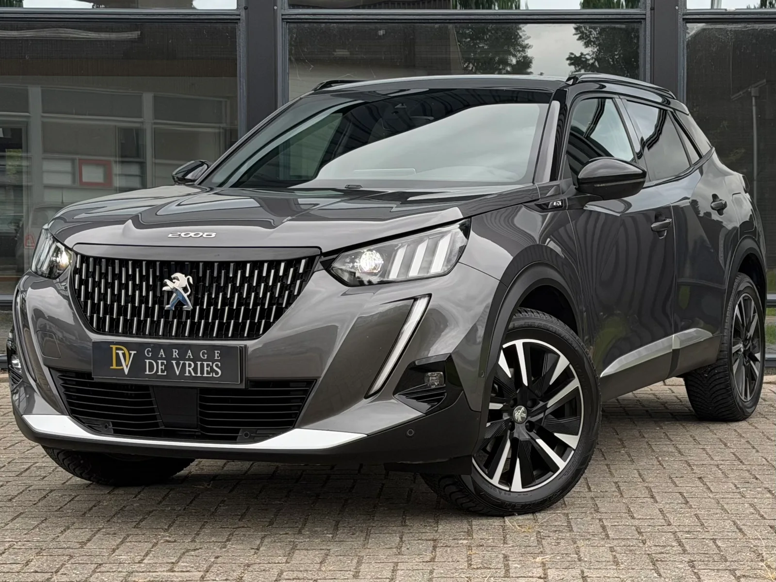 Peugeot 2008 (2020) — foto 1