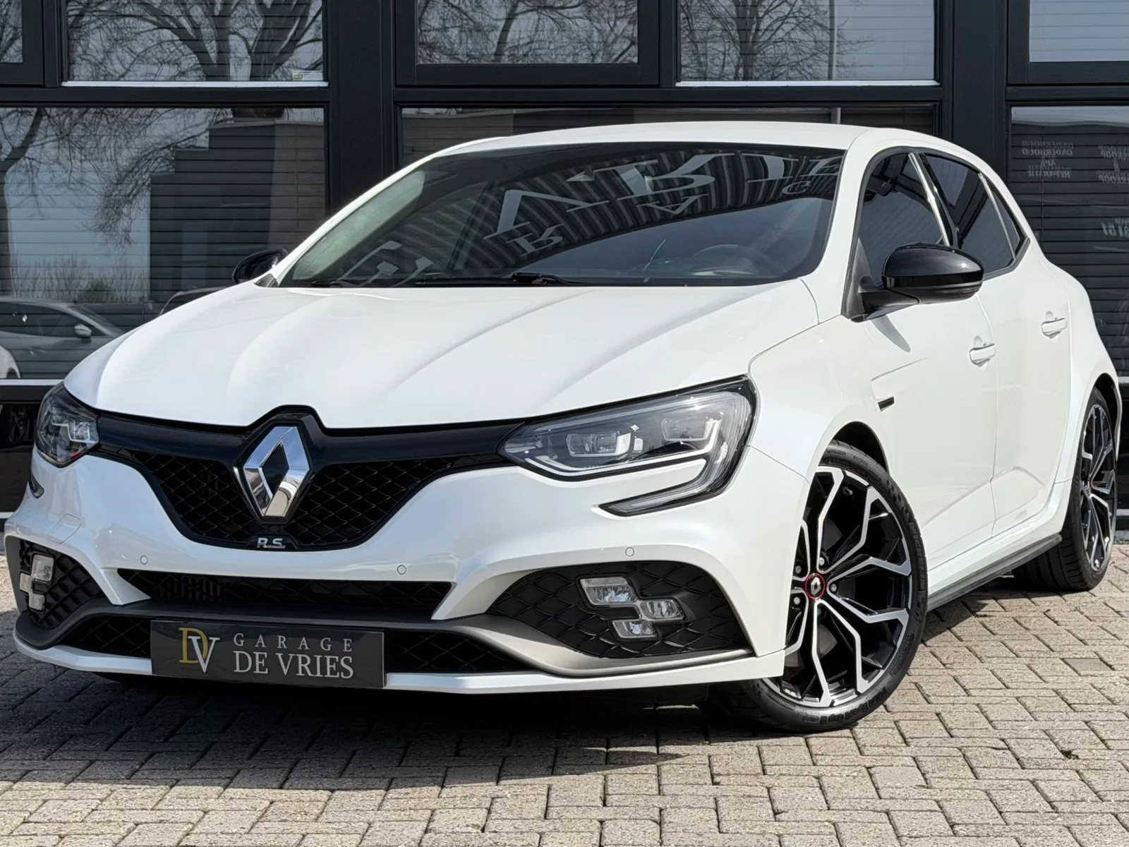 Renault Mégane (2019) — foto 1