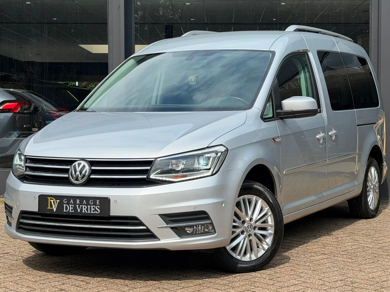 Volkswagen Caddy (2017) — foto 1