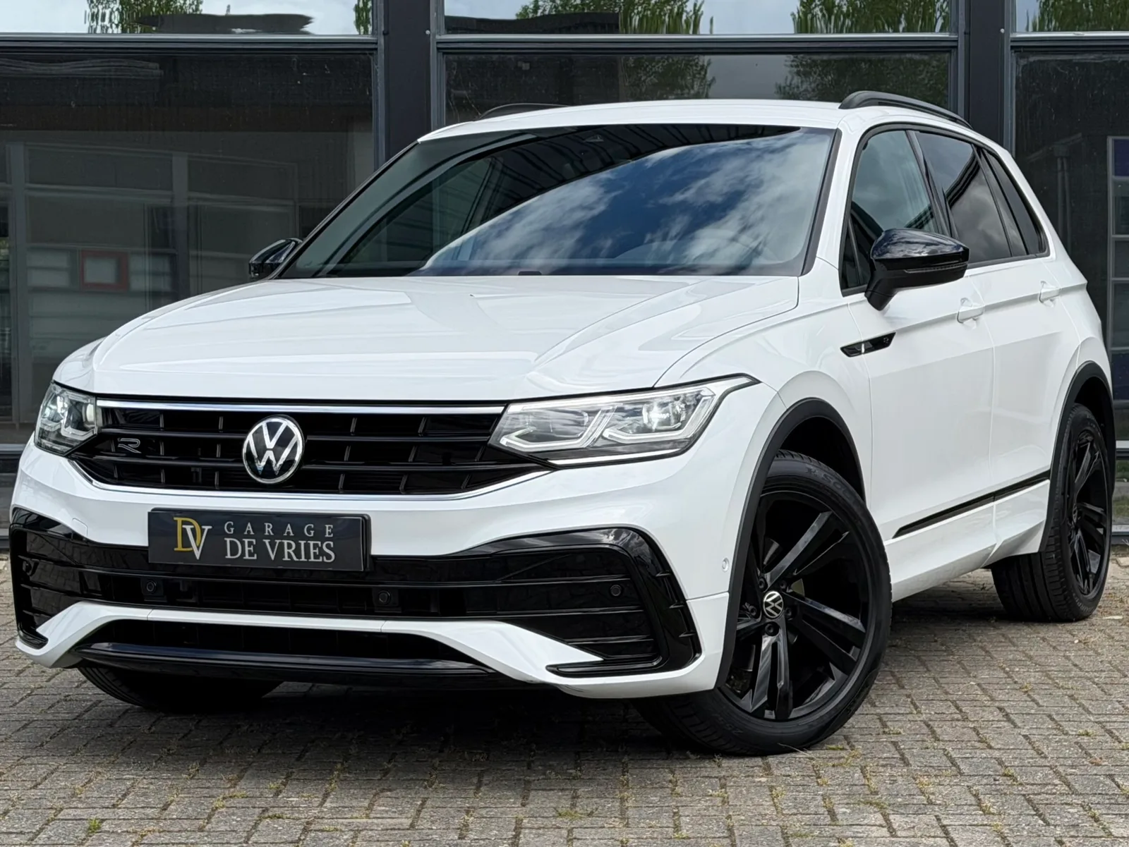 Volkswagen Tiguan (2021) — foto 1