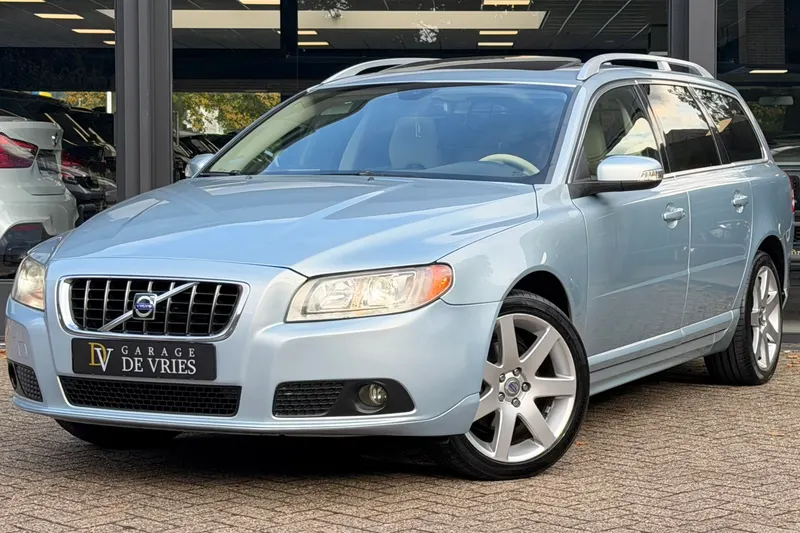 Volvo V70 (2008)